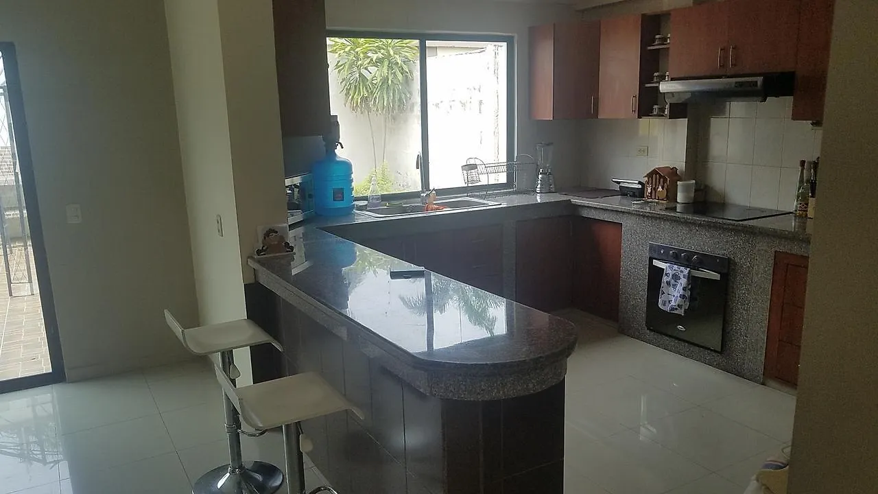 Ciudad Celeste House Guayaquil Ekwador